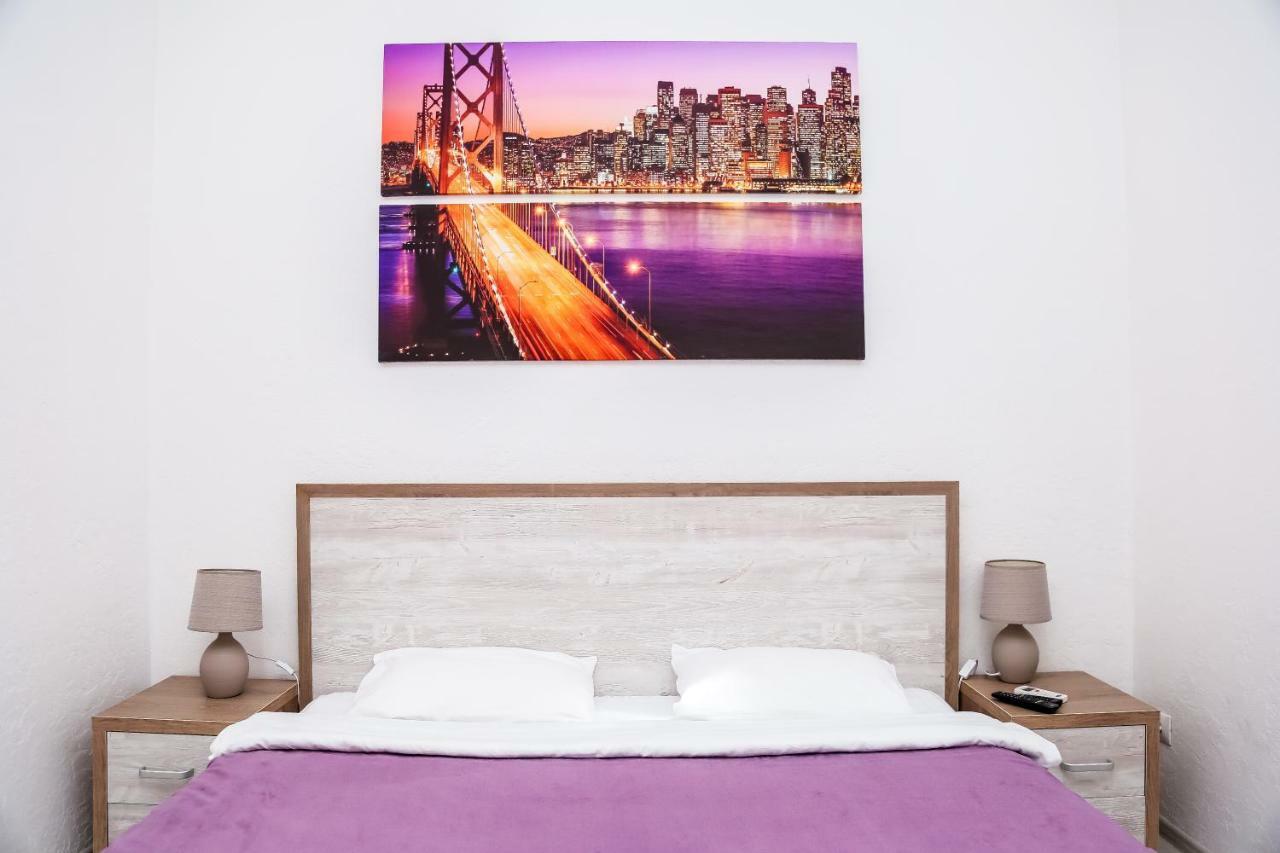 Square Apartments Odessa Ngoại thất bức ảnh